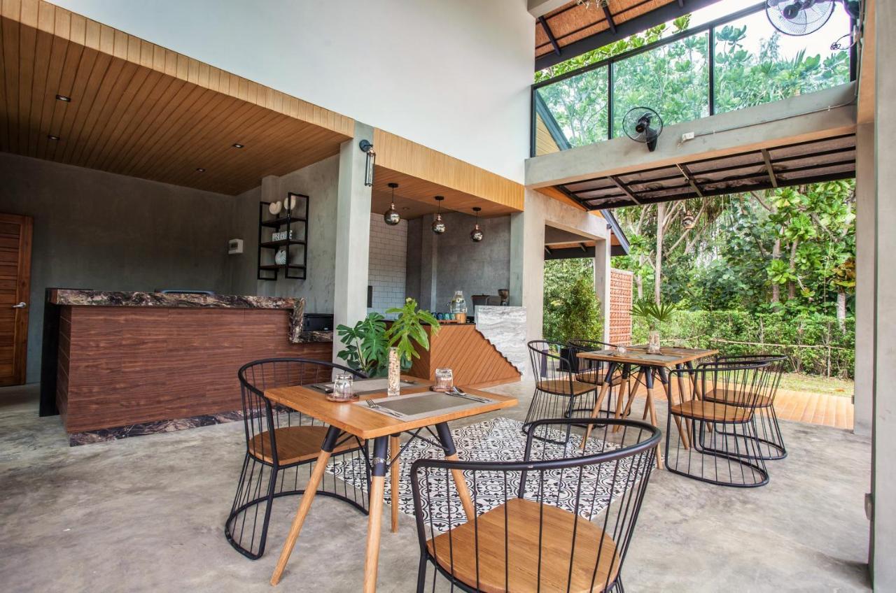 The Mantra Navi Hotell Ko Lanta Eksteriør bilde