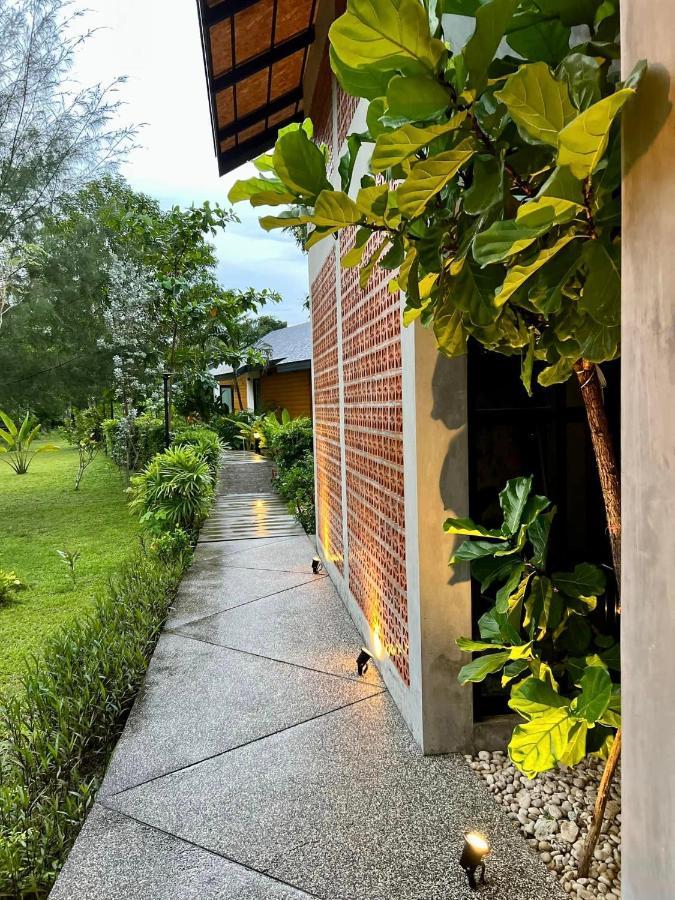 The Mantra Navi Hotell Ko Lanta Eksteriør bilde